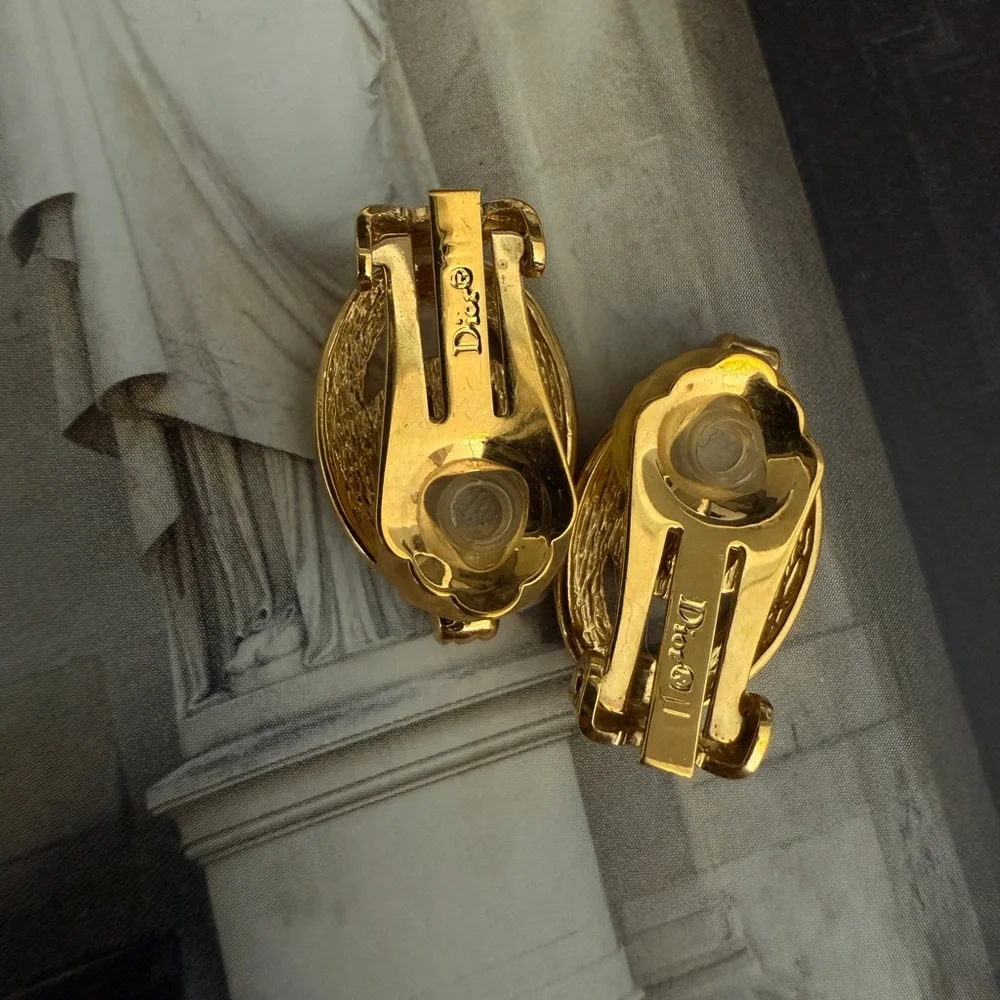 18K gold plated Christian Dior vintage clip on earrings